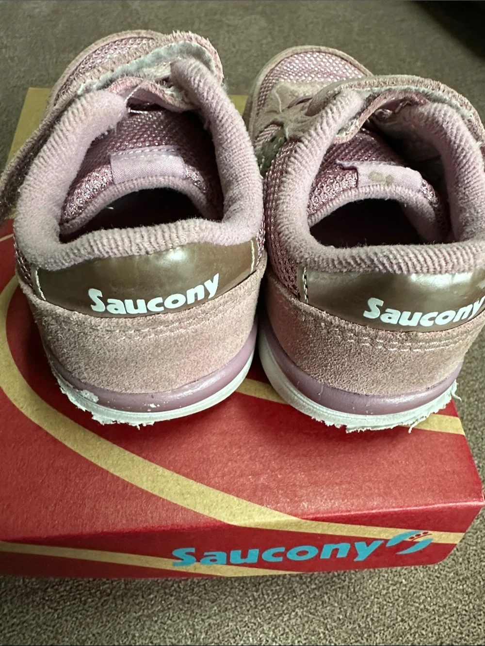 Saucony Kids Pink and Cream Velcro Hook & Loop Sneakers